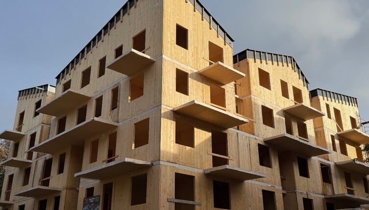 Budownictwo mieszkaniowe z drewna CLT